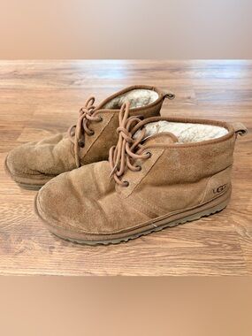 UGG Chukka Boots Chestnut Suede Shearling Neumel Chukka Boots